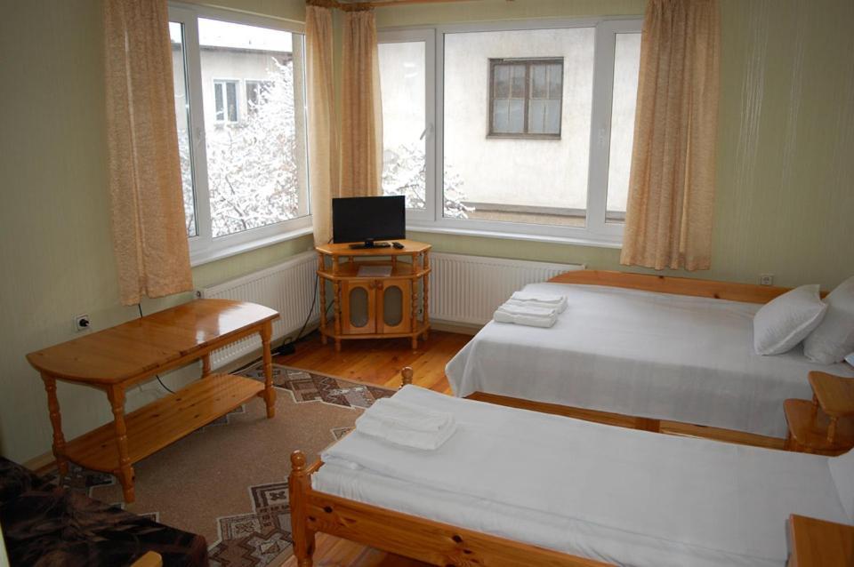 Borova House Hotell Trjavna Eksteriør bilde