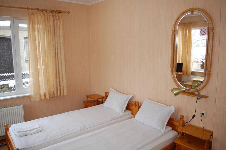 Borova House Hotell Trjavna Eksteriør bilde