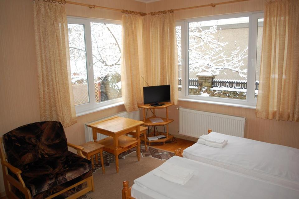 Borova House Hotell Trjavna Eksteriør bilde